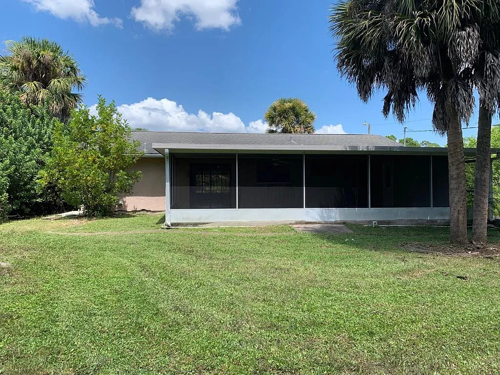 Building Photo - 18403 Evenglow Ave