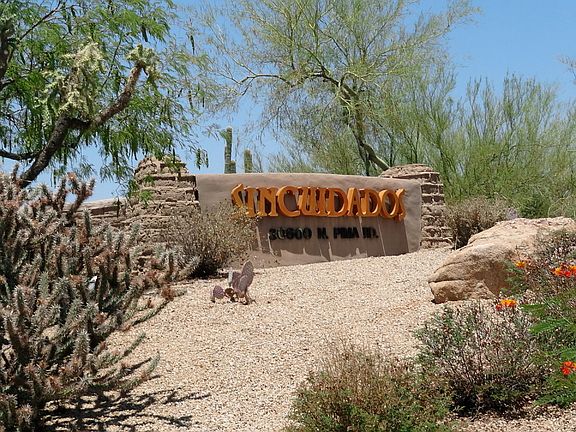 2nd image of 8400 E Dixileta Drive #176