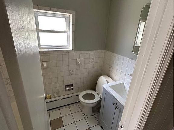 5th image of 6513 Torresdale Ave