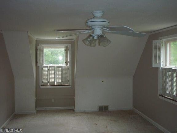 5th image of 3630 Glenmere Dr