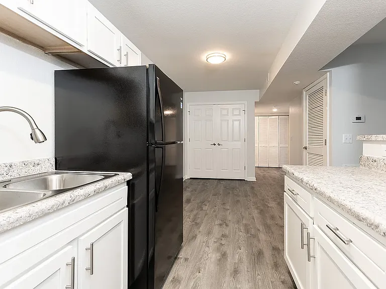 3833 Hoosier Woods Ct — Photo 4
