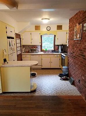3rd image of 123 Circuit Ave