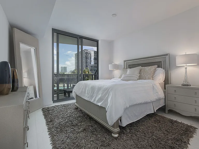 Solitair Brickell Apartments — Photo 17