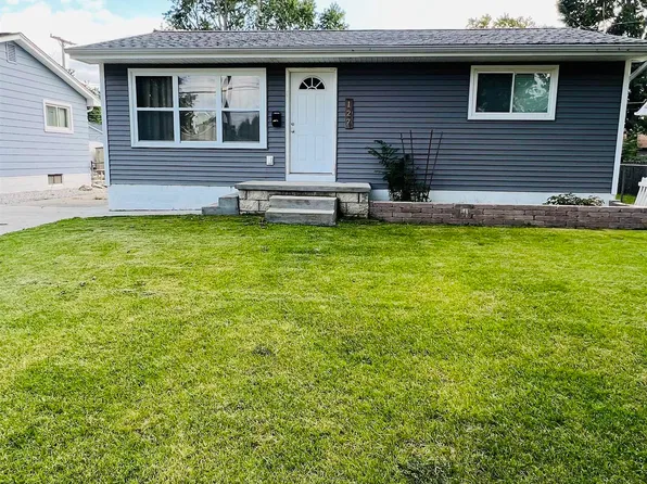 127 W Michigan Ave, Milan, MI 48160