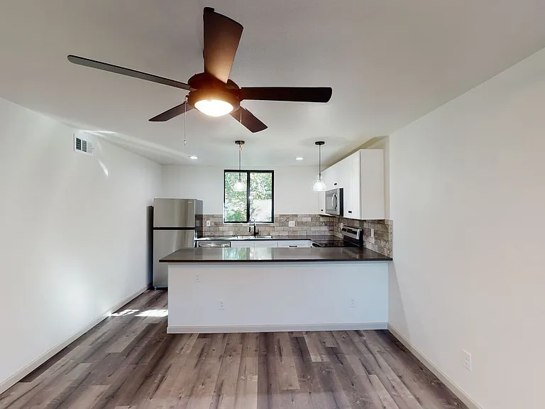 May Move-In Feature: Nuvo Newport Effortless Living in Dallas, TX — Photo 8