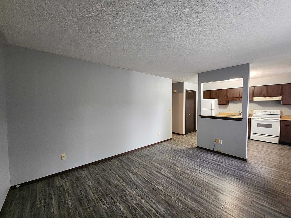 1st image of 515 Dewey Ave #11532723