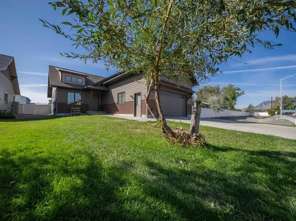 2924 Fuelie Ave, Cody, WY 82414