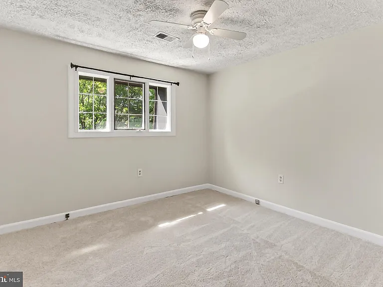 104 W Annandale Rd #318 — Photo 17