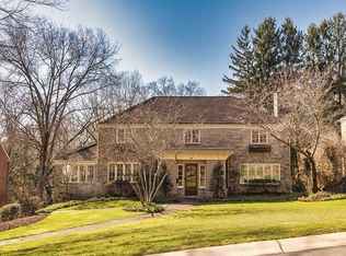 808 White Oak Cir, Pittsburgh, PA