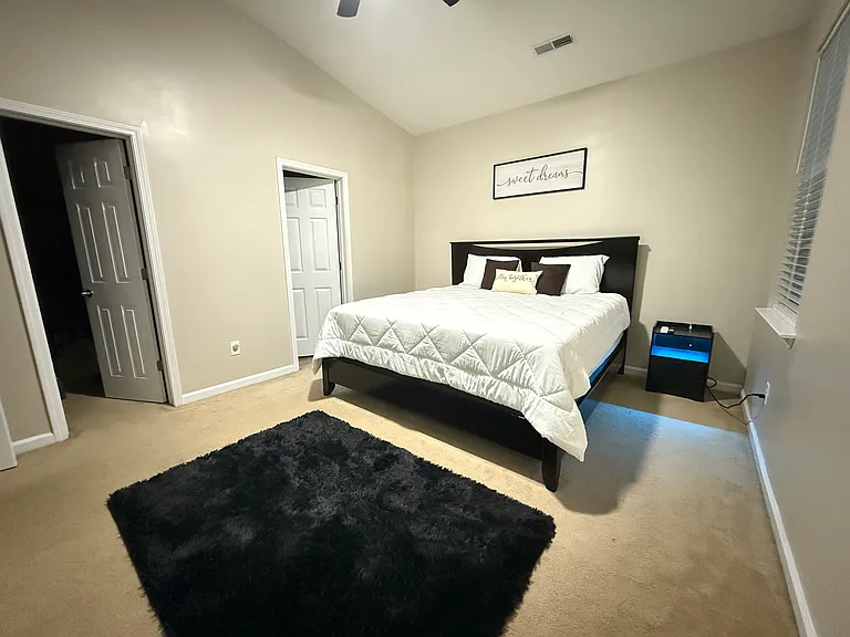 2446 Thoreau St — Photo 8