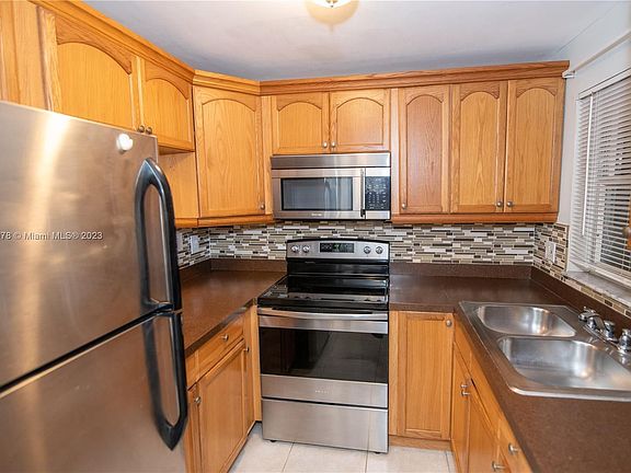 5th image of 2755 W Atlantic Ave #105A