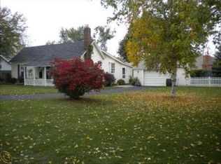 36 Pearl St, Oxford, MI 48371