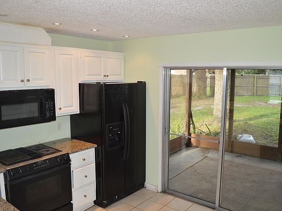 4th image of 11375 Shovler Ct