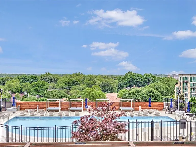 943 Peachtree St NE #1210 — Photo 40