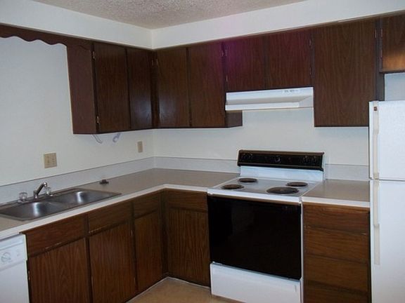 4th image of 1555 W 18th Ave #5