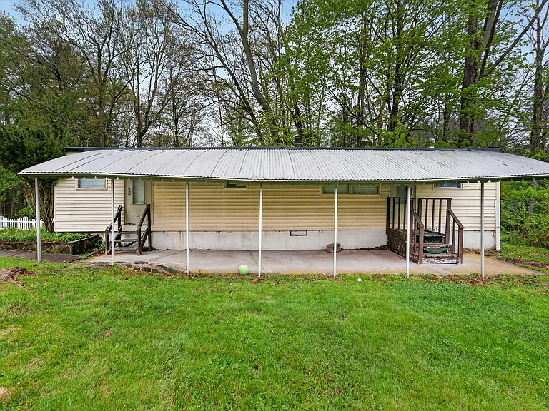 6355 State Route 42 — Photo 39