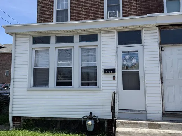 745 Engle St, Chester, PA 19013