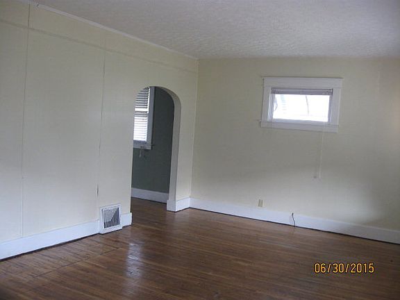 2nd image of 1018 25th St