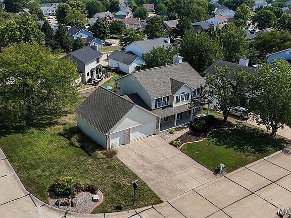 3rd image of 386 Beckley Pl