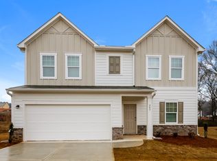 247 Pond Ct, Hoschton, GA 30548