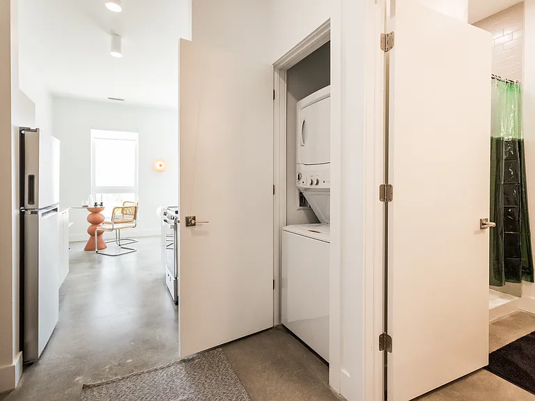 Brainard Flats — Photo 9