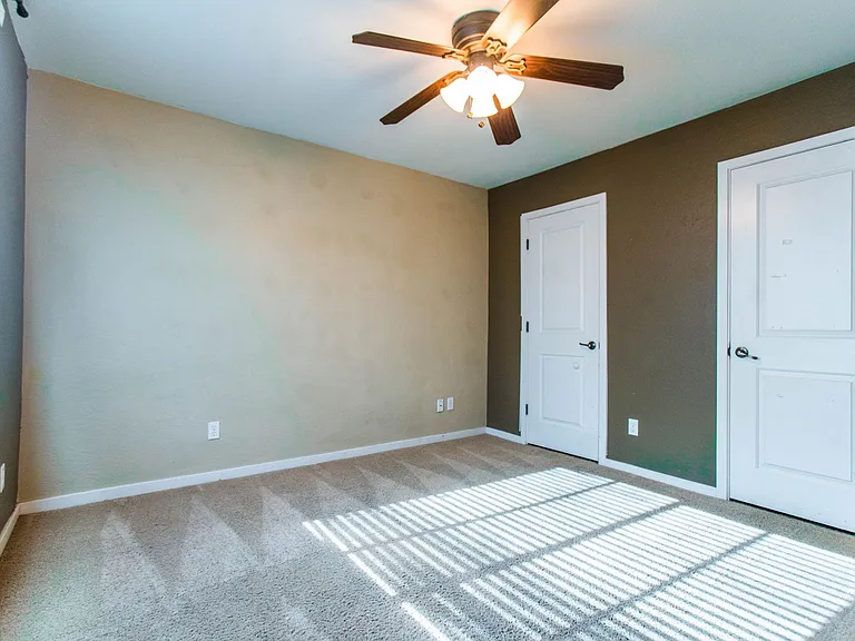 305 S Wilson St #102 — Photo 9