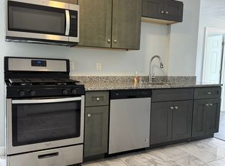 155 Boston St #3, Salem, MA 01970