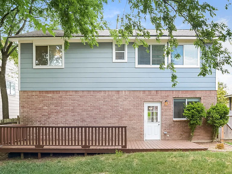 8639 Sunny Oaks — Photo 17