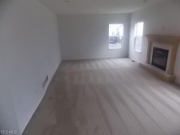 5th image of 21725 North Ln