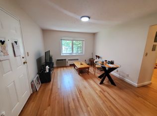 28 Saint Paul St APT 2, Brookline, MA 02446