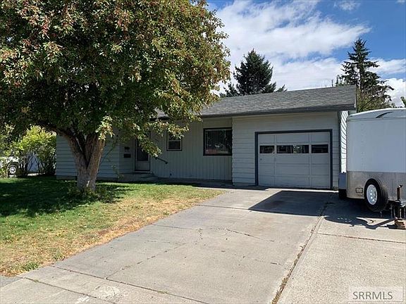 2nd image of 985 Westergard Ave