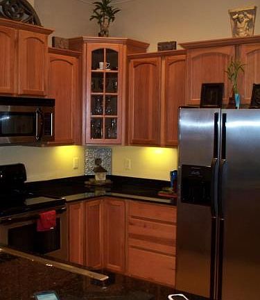 3rd image of 700 Gladstone Dr APT 101