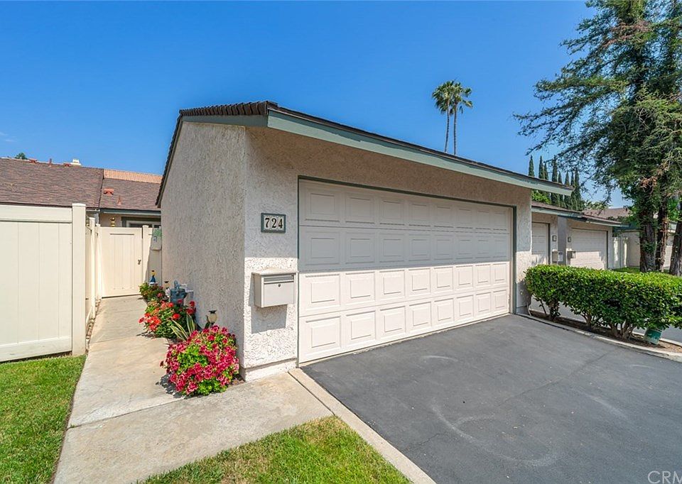 1st image of 724 N Sequoia Ln #21
