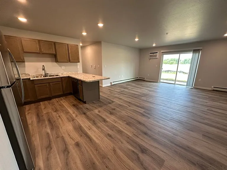 204 E Express Way — Photo 30