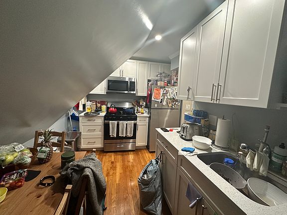 3rd image of 66 Taylor St #5A