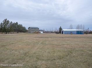 3377 109th Ave SW, Dickinson, ND 58601