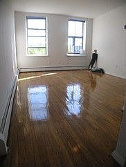 1st image of 641 E 9th St APT 2A