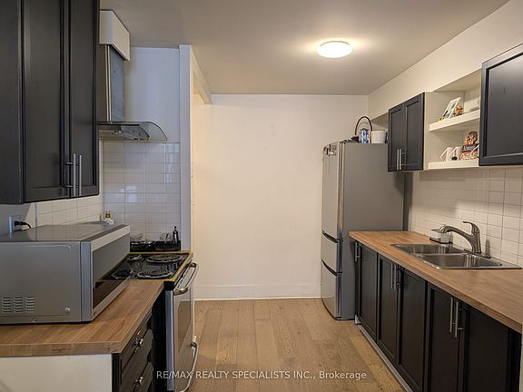 4th image of 55 Bamburgh Cir #113