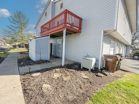 2nd image of 4245 Briarwood Dr APT 4
