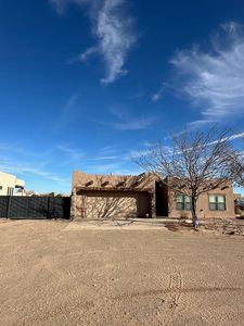 612 5th St NE, Rio Rancho, NM, 87124