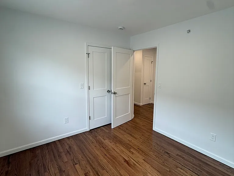 140 Rockwell St #140 — Photo 17