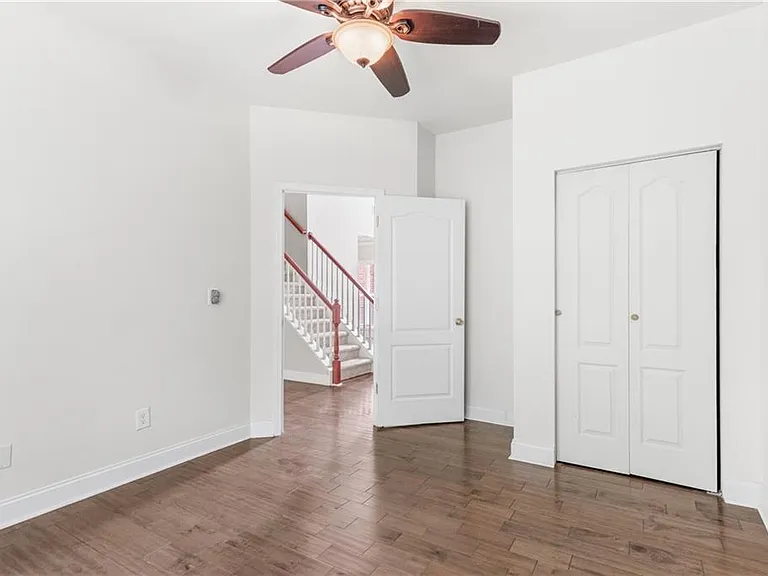 5325 Plymouth Pl — Photo 23