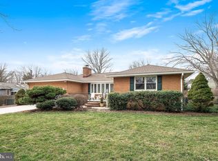 4 Meadowbrook Dr, Crosswicks, NJ 08515