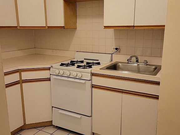 4th image of 31-25 Newtown Ave #1LL