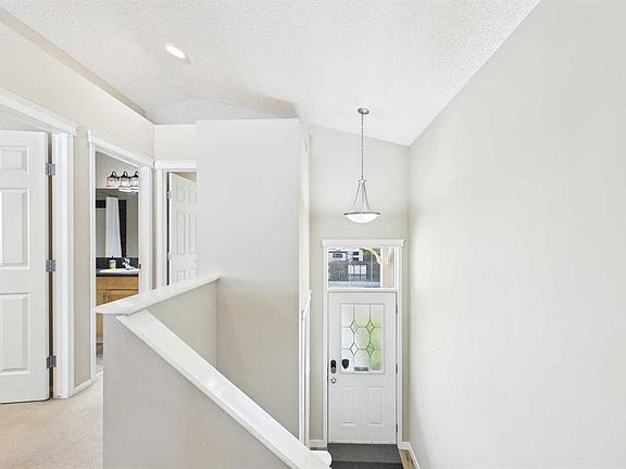 2nd image of 75 E Everglen Rd SW