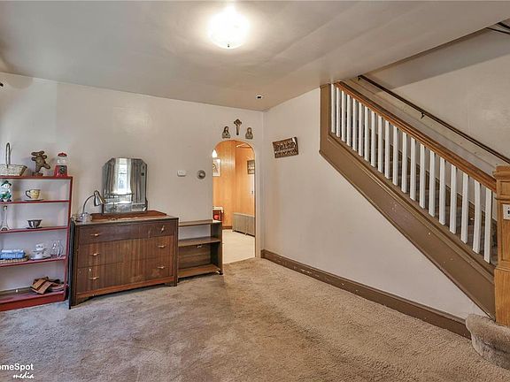 4th image of 551 Hillside Ave