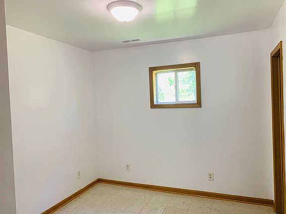 5th image of 43160 N Park Ln