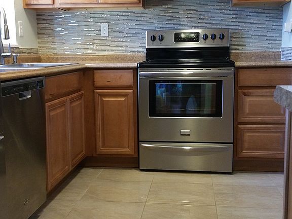 5th image of 9090 Blake Ct NW