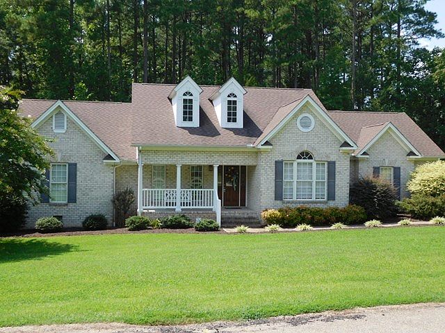 1st image of 921 Forest Hill Dr