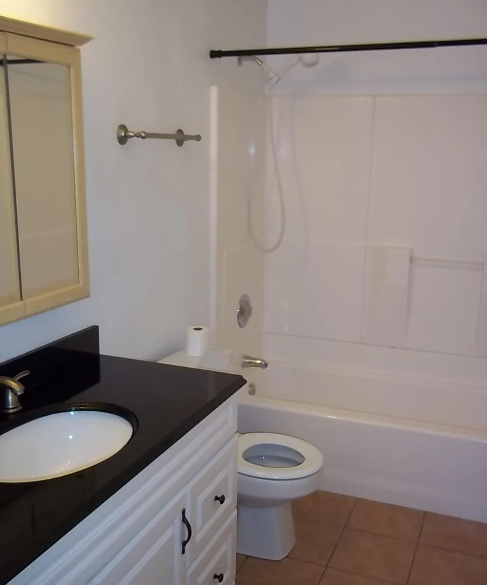 2 bed, $2,595 — Photo 2